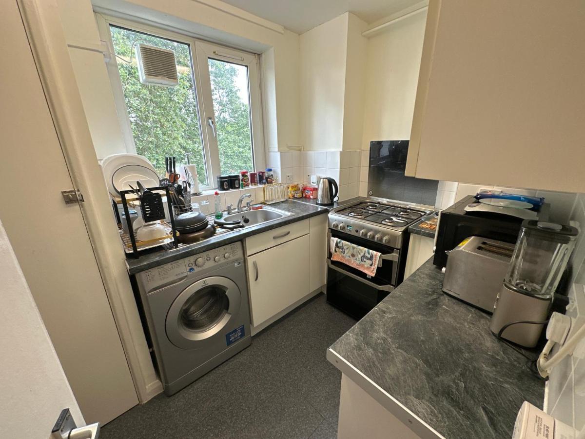 Cozy Room In Shared Home Near Canary Wharf London Eksteriør billede